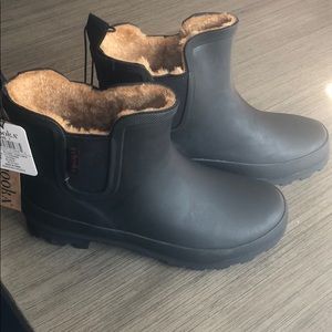 chooka plush chelsea rain boots